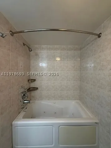 20860 San Simeon Way Miami FL 33179