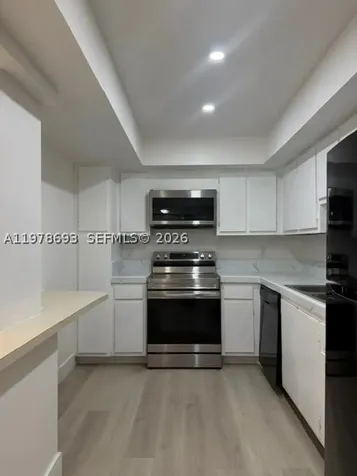 20860 San Simeon Way Miami FL 33179