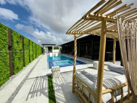 9351 SW 88th Terrace Miami FL 33176