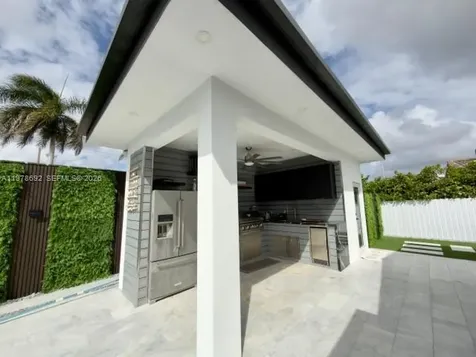 9351 SW 88th Terrace Miami FL 33176