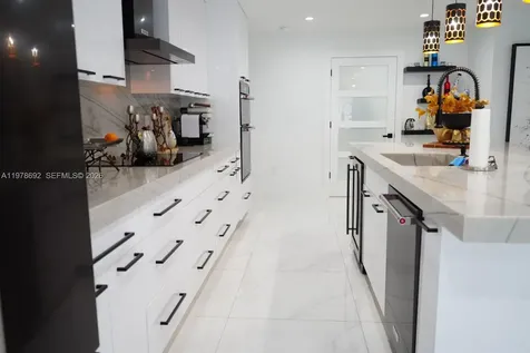 9351 SW 88th Terrace Miami FL 33176