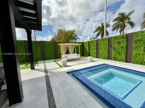 9351 SW 88th Terrace Miami FL 33176