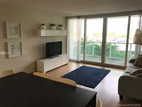 100 Bayview Drive Sunny Isles Beach FL 33160
