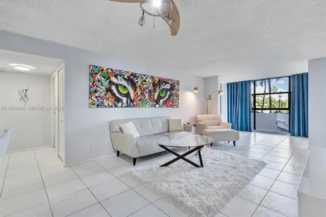 600 Parkview Drive Hallandale Beach FL 33009