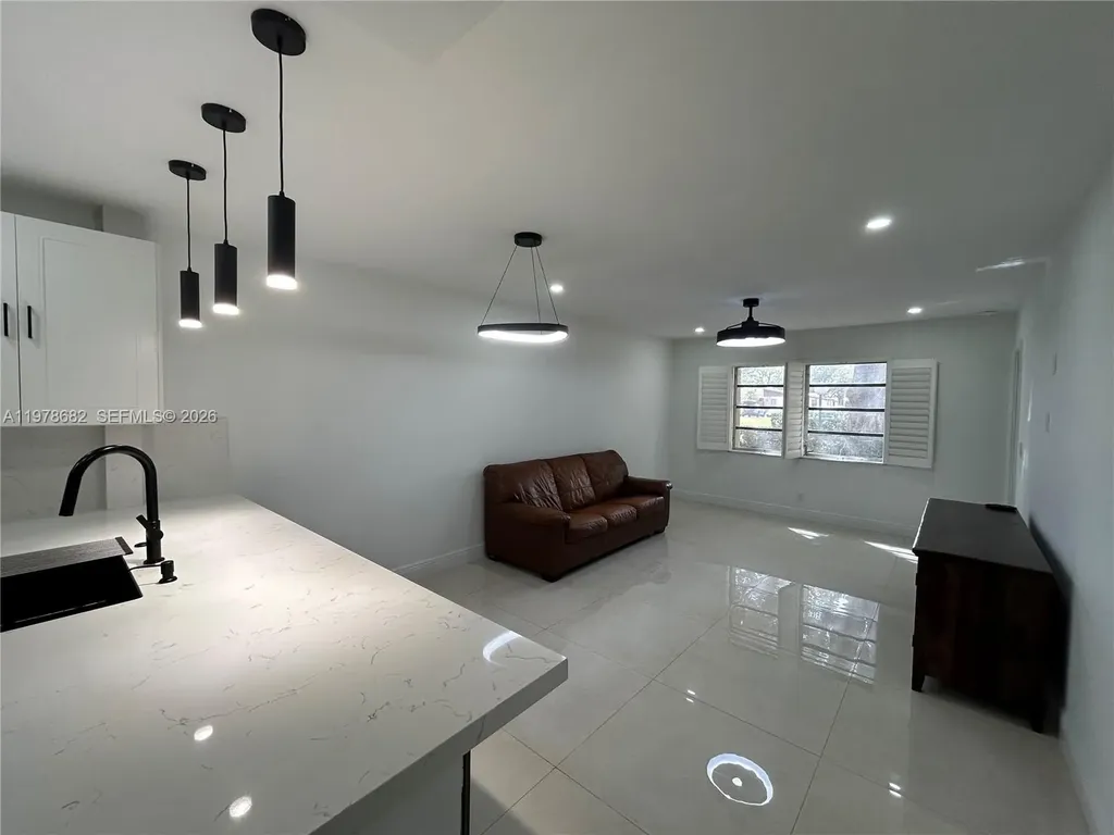 300 Berkley Road Hollywood FL 33024