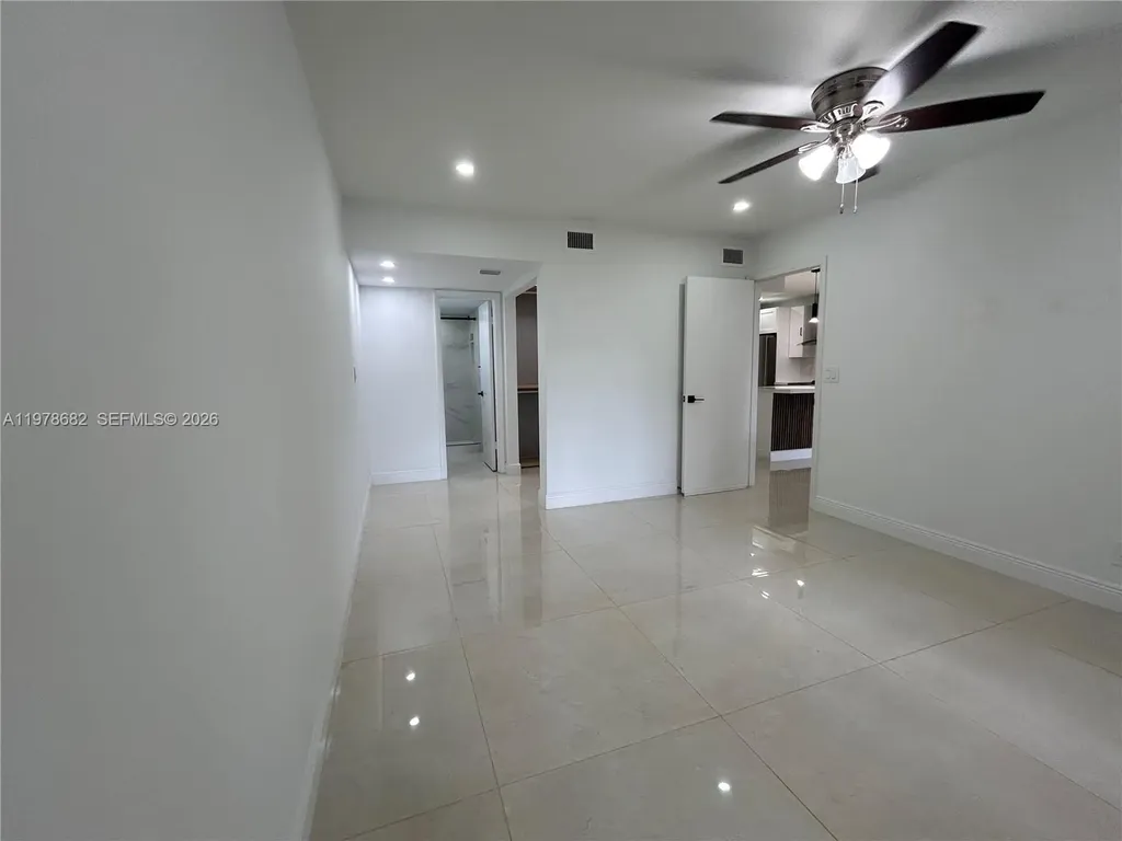 300 Berkley Road Hollywood FL 33024