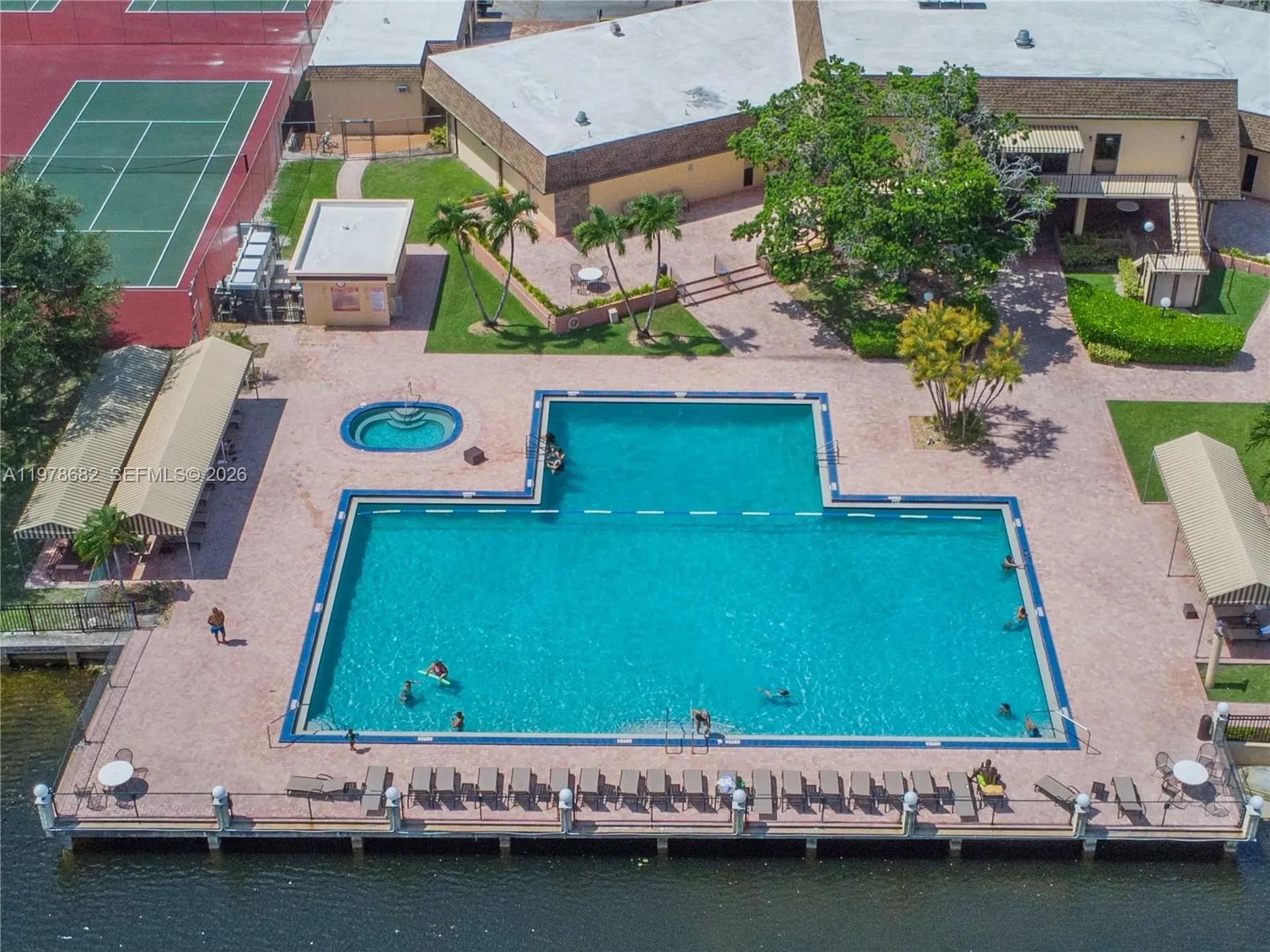300 Berkley Road Hollywood FL 33024