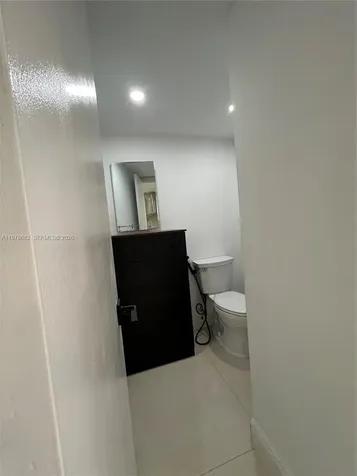 300 Berkley Road Hollywood FL 33024