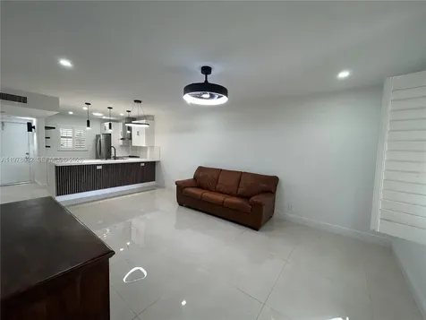 300 Berkley Road Hollywood FL 33024