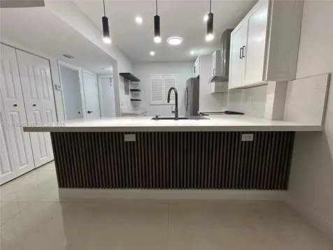 300 Berkley Road Hollywood FL 33024