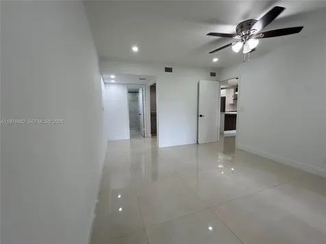 300 Berkley Road Hollywood FL 33024