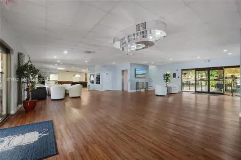 300 Berkley Road Hollywood FL 33024