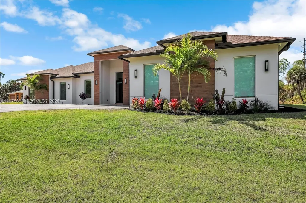 1899 Wilson Boulevard N Naples FL 34120