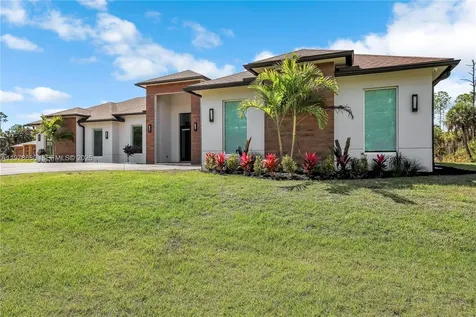 1899 Wilson Boulevard N Naples FL 34120