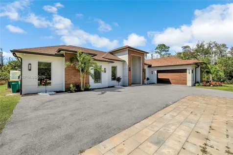 1899 Wilson Boulevard N Naples FL 34120