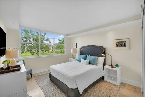 4015 W Palm Aire Drive Pompano Beach FL 33069