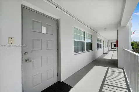 4015 W Palm Aire Drive Pompano Beach FL 33069