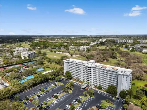 4015 W Palm Aire Drive Pompano Beach FL 33069