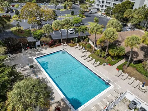 4015 W Palm Aire Drive Pompano Beach FL 33069