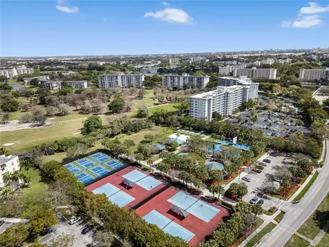 4015 W Palm Aire Drive Pompano Beach FL 33069