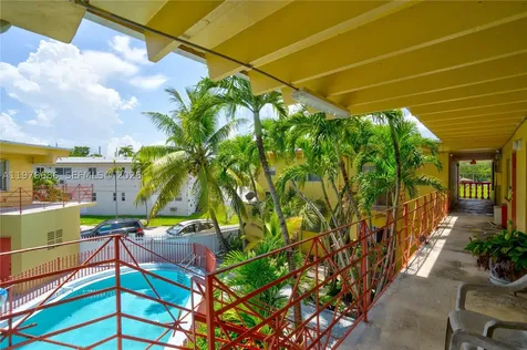 12195 W Dixie Highway North Miami FL 33161
