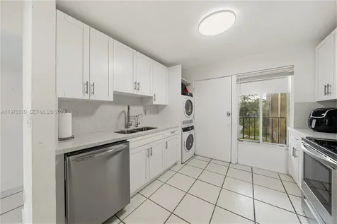 9210 Fontainebleau Boulevard Miami FL 33172