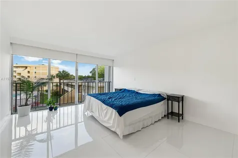 9210 Fontainebleau Boulevard Miami FL 33172