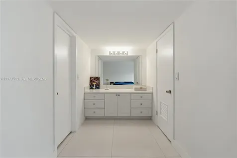 9210 Fontainebleau Boulevard Miami FL 33172