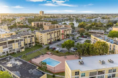 9210 Fontainebleau Boulevard Miami FL 33172