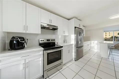 9210 Fontainebleau Boulevard Miami FL 33172