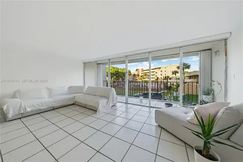 9210 Fontainebleau Boulevard Miami FL 33172