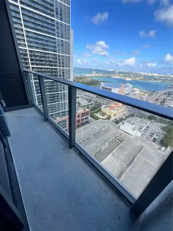 121 NE 5th Street Miami FL 33132