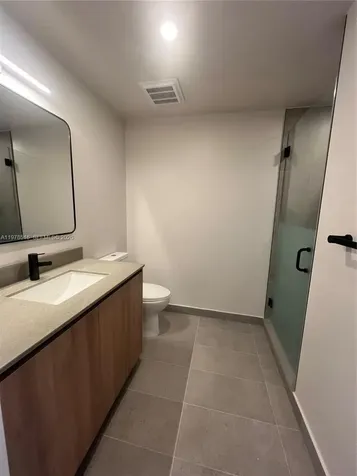 121 NE 5th Street Miami FL 33132