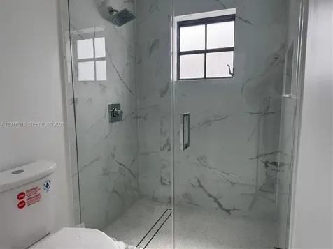 2682 W 70th Place Hialeah FL 33016