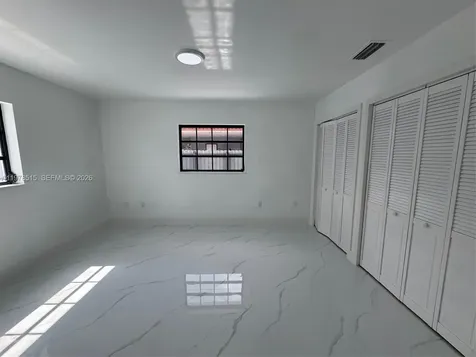 2682 W 70th Place Hialeah FL 33016