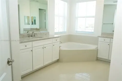9701 Blue Isle Bay Parkland FL 33076