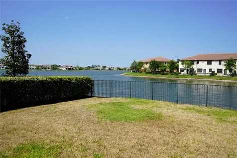9701 Blue Isle Bay Parkland FL 33076