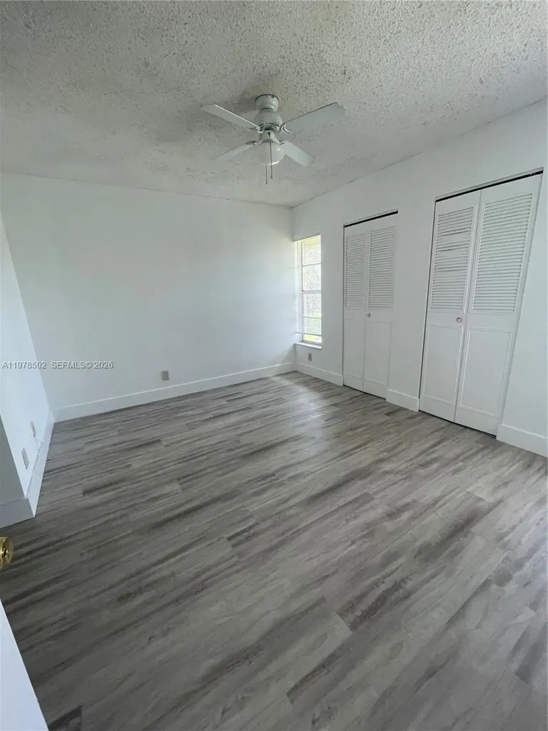 918 Twin Lakes Drive Coral Springs FL 33071