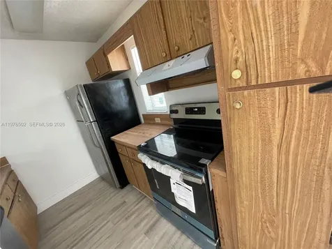 918 Twin Lakes Drive Coral Springs FL 33071