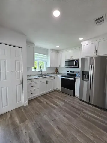 20934 SW 84th Avenue Cutler Bay FL 33189