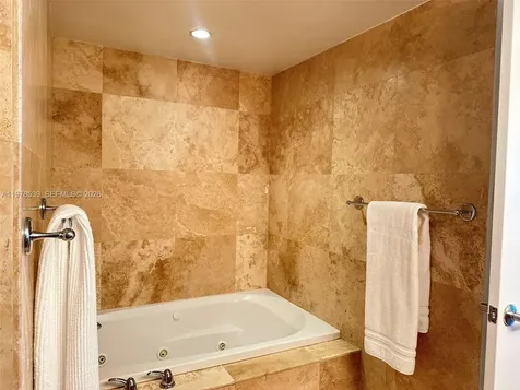 251 Crandon Boulevard Key Biscayne FL 33149
