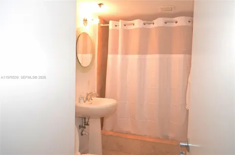 251 Crandon Boulevard Key Biscayne FL 33149