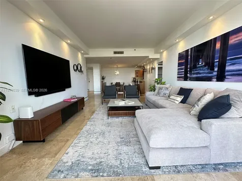 251 Crandon Boulevard Key Biscayne FL 33149
