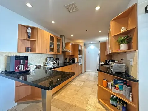 251 Crandon Boulevard Key Biscayne FL 33149
