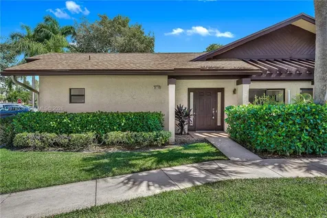 2616 N Carambola Circle N Coconut Creek FL 33066