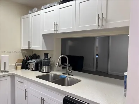 3615 NW 94th Avenue Sunrise FL 33351