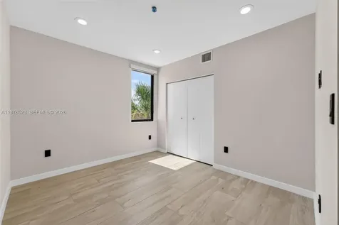 5101 N Miami Avenue Miami FL 33137