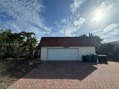 11 Capri Boulevard Naples FL 34113