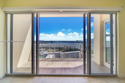 18031 Biscayne Boulevard Aventura FL 33160