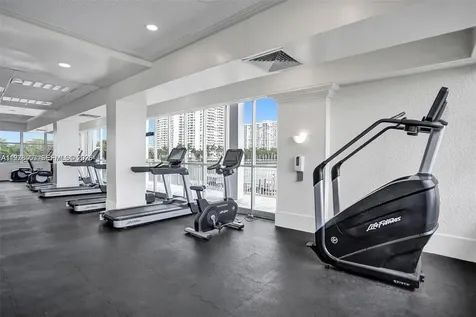 18031 Biscayne Boulevard Aventura FL 33160